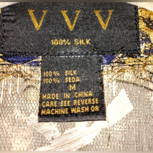 SILK GOLD METALLIC FLORAL SAFARI THEME SHIRT - Picture 3 of 12